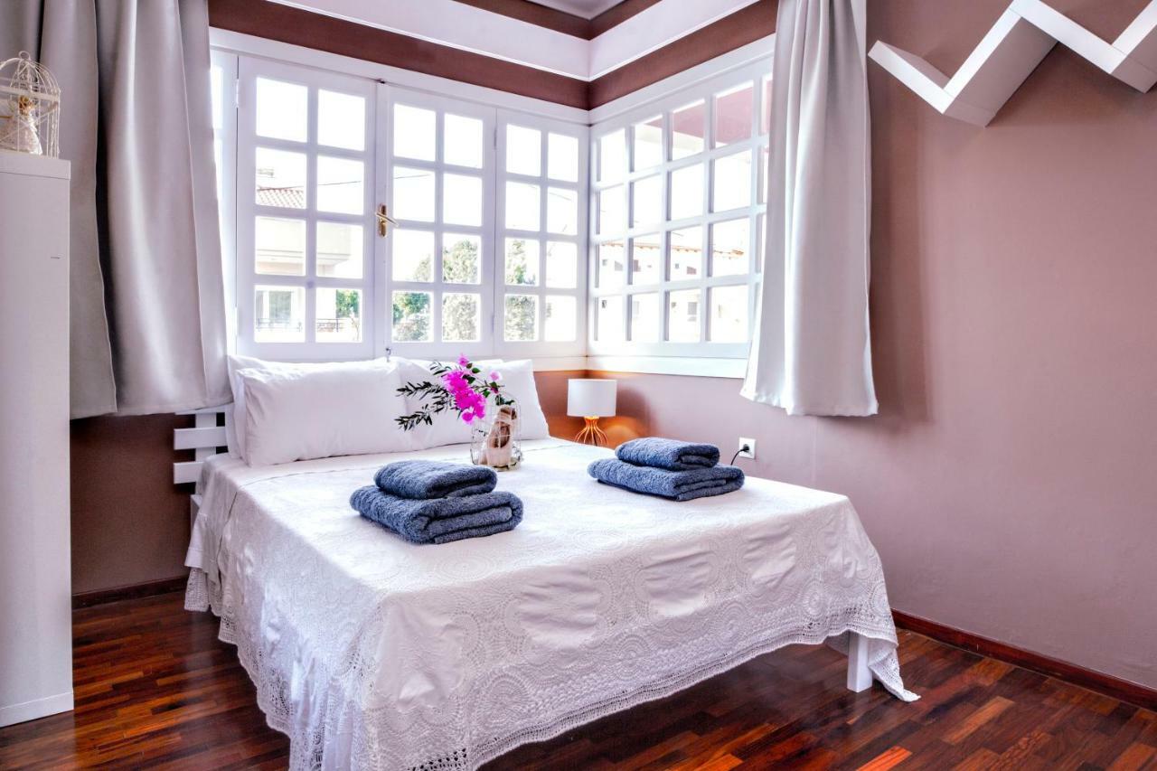 Anna'S Brilliant Villa In Ialysos 외부 사진